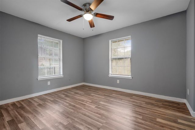 1204 Crescent Boulevard, Cleveland, TX 77327