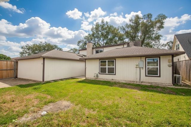 2007 S Rayburn Court, Pasadena, TX 77502