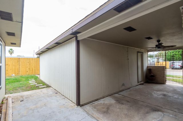 2007 S Rayburn Court, Pasadena, TX 77502