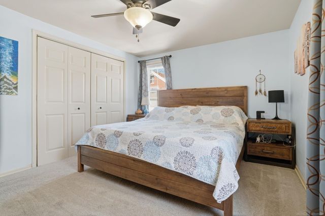 2073 Hawthorne Road, Grosse Pointe Woods, MI 48236