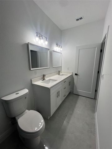 6425 CURTIS STREET, Orlando, FL 32807