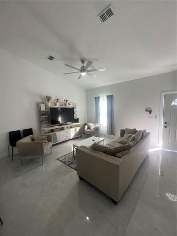 6425 CURTIS STREET, Orlando, FL 32807