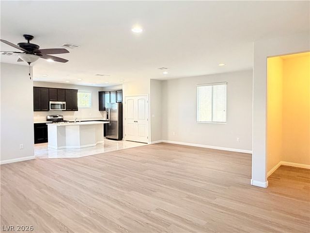 6130 Villa Lante Avenue, Las Vegas, NV 89113