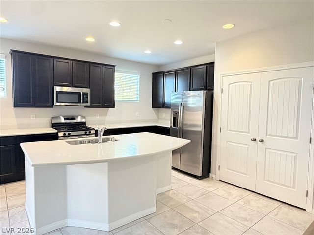 6130 Villa Lante Avenue, Las Vegas, NV 89113