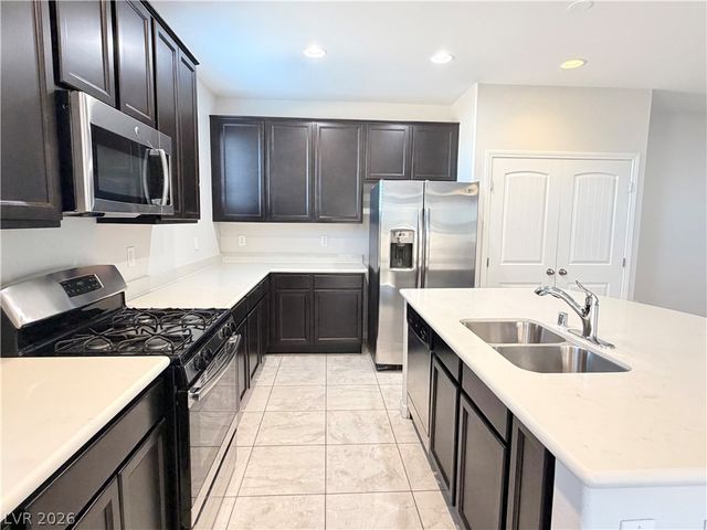 6130 Villa Lante Avenue, Las Vegas, NV 89113