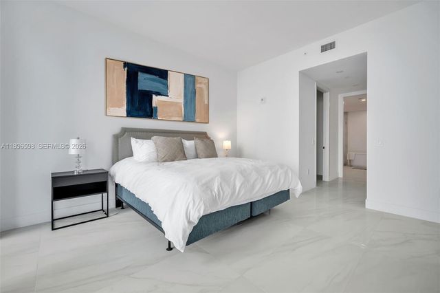 17550 Collins Avenue 1003, Sunny Isles Beach, FL 33160