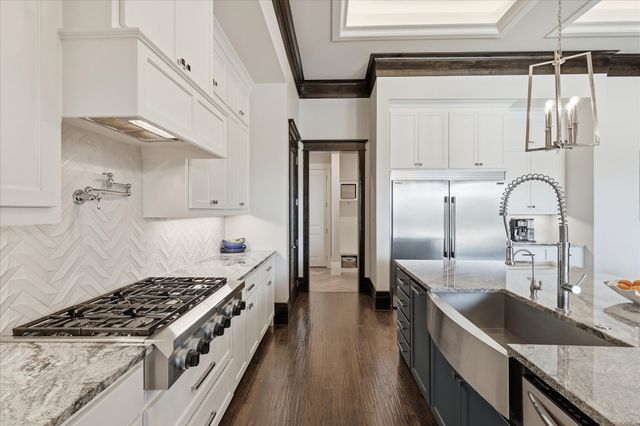 3249 Glenmore Avenue, Northlake, TX 76247