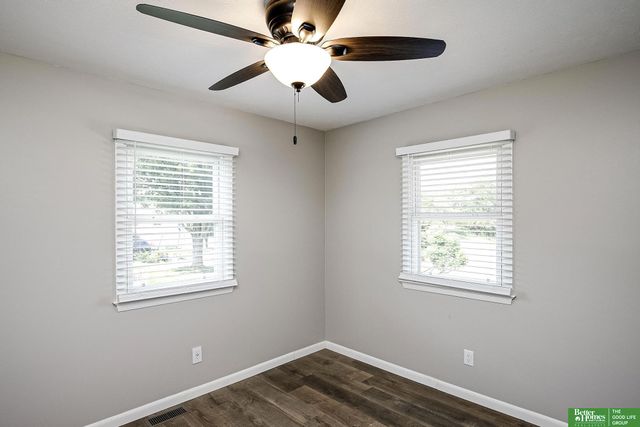 7721 S 42nd Street, Bellevue, NE 68147