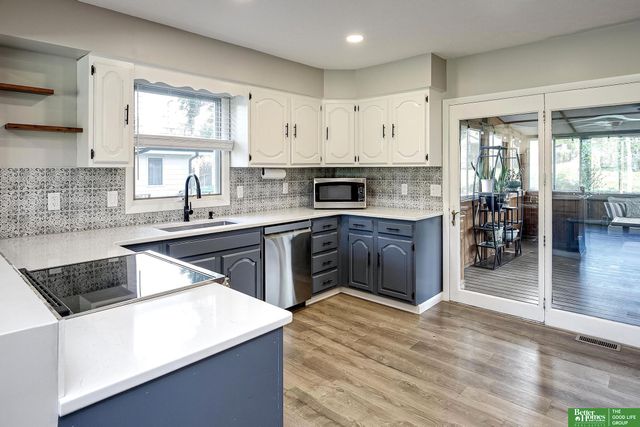 7721 S 42nd Street, Bellevue, NE 68147