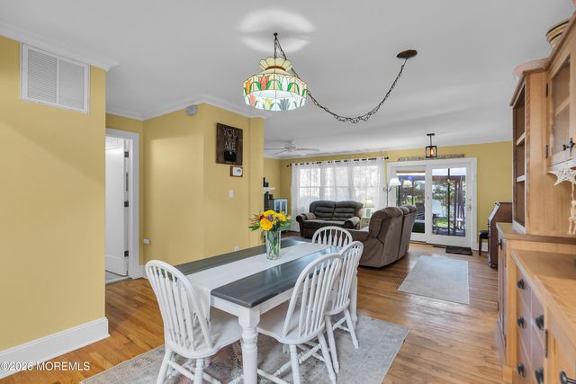 594 Robinhood Road, Brick, NJ 08724