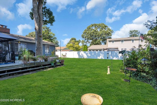 594 Robinhood Road, Brick, NJ 08724