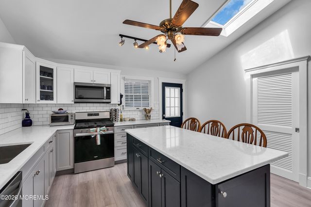 594 Robinhood Road, Brick, NJ 08724