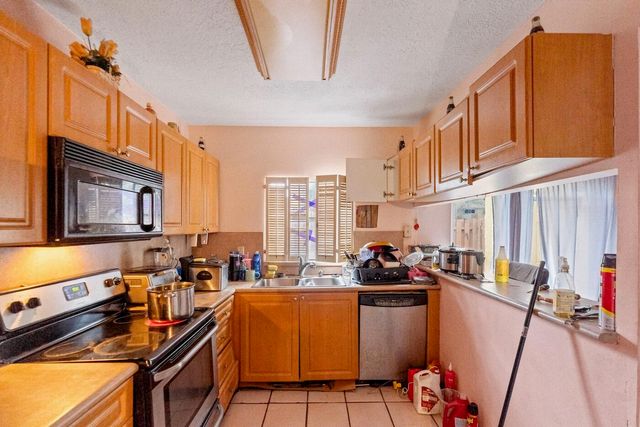 5655 BLUEBERRY Court 1, Lauderhill, FL 33313