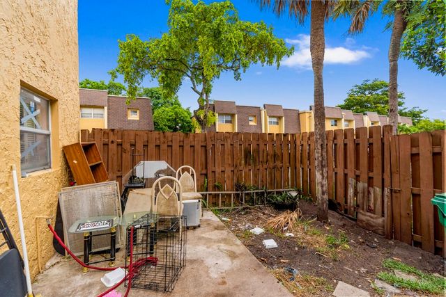 5655 BLUEBERRY Court 1, Lauderhill, FL 33313