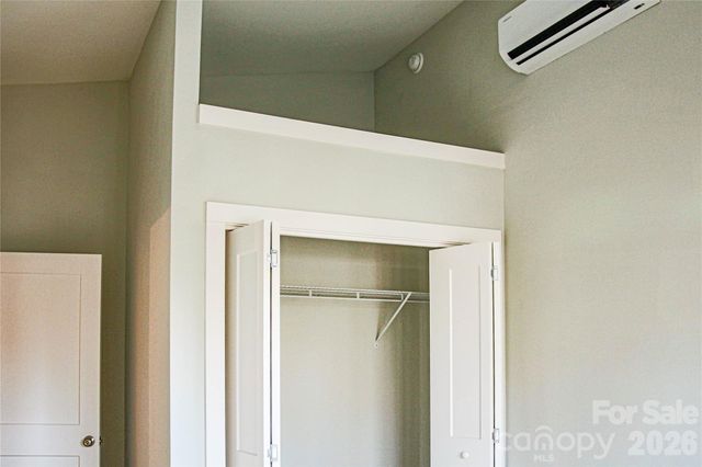 108 Lager Lane, Asheville, NC 28806