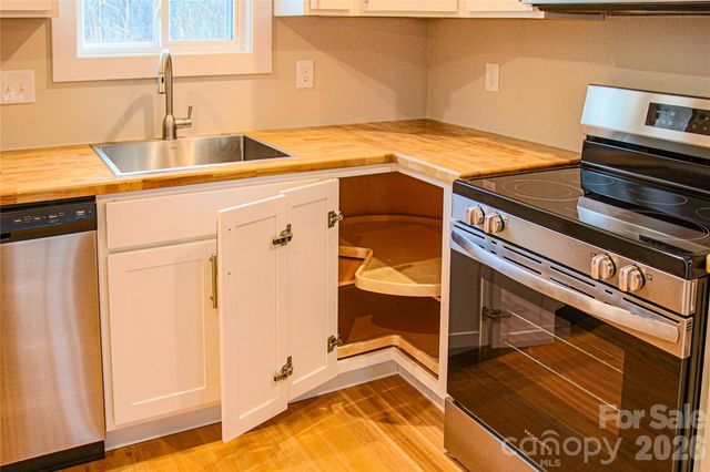 108 Lager Lane, Asheville, NC 28806