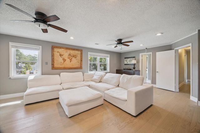 3007 Kevin Lane, Houston, TX 77043