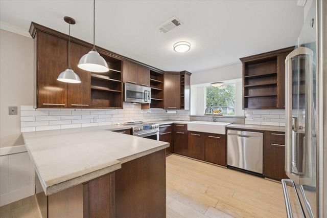 3007 Kevin Lane, Houston, TX 77043