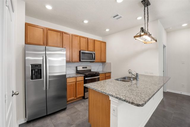 9550 Louis Phillip Street, Magnolia, TX 77354