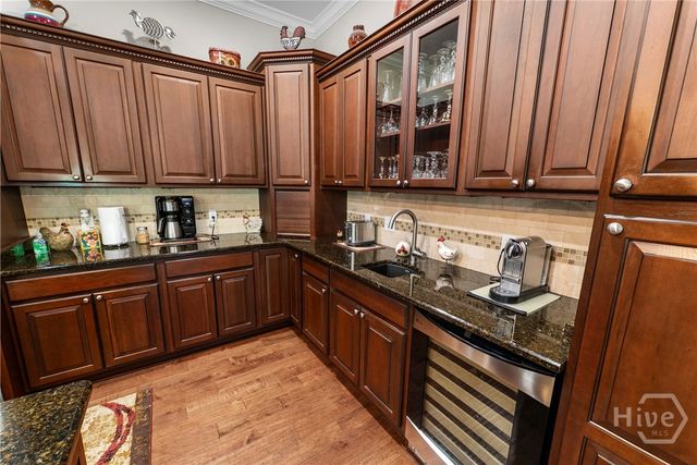 56 Crestwood Drive, Savannah, GA 31405