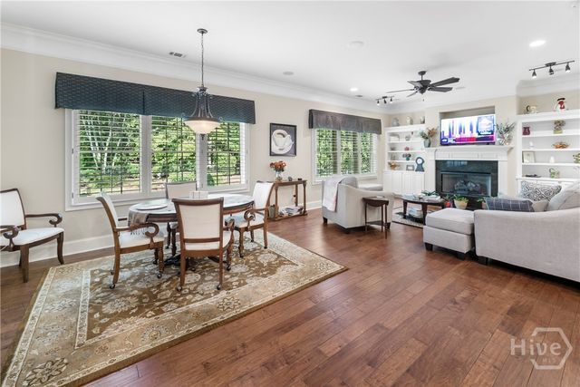 56 Crestwood Drive, Savannah, GA 31405