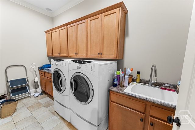 56 Crestwood Drive, Savannah, GA 31405