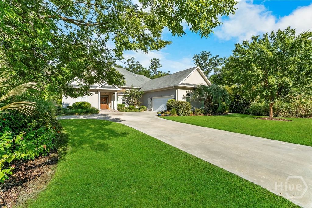 56 Crestwood Drive, Savannah, GA 31405