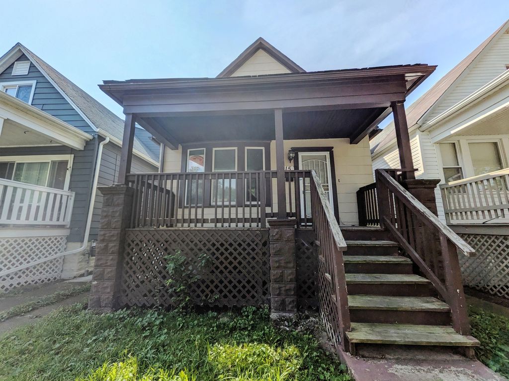 215 W 112th Place, Chicago, IL 60628 — exterior