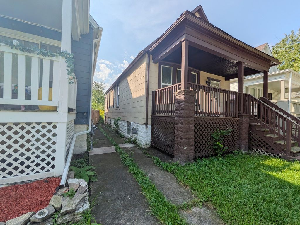 215 W 112th Place, Chicago, IL 60628 — photo 2