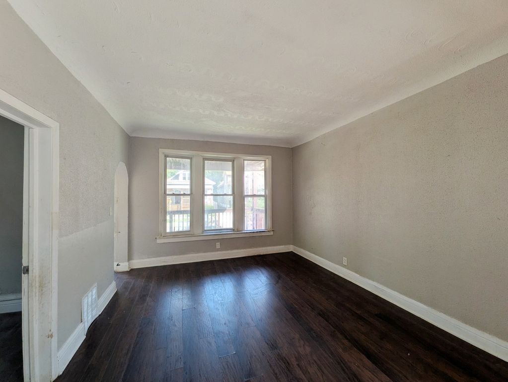 215 W 112th Place, Chicago, IL 60628 — photo 3