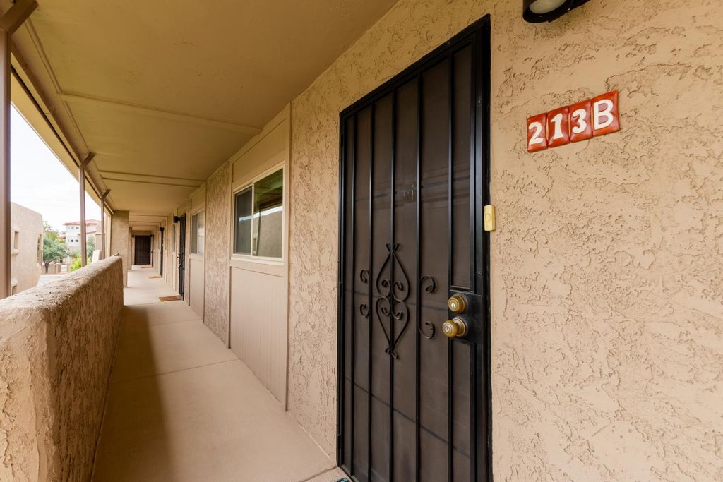 7436 E Chaparral Road Unit B213, Scottsdale, AZ 85250