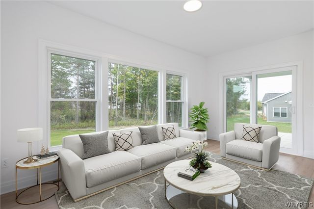 5696 Dorothy Circle, Clarence, NY 14032