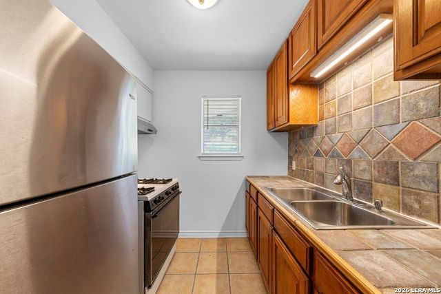 4942 Driskill St, San Antonio, TX 78228