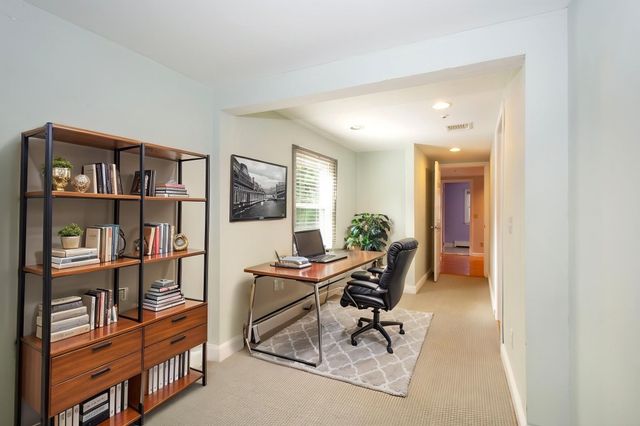 88 Elm St, Milton, MA 02186