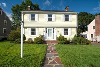 88 Elm St, Milton, MA 02186