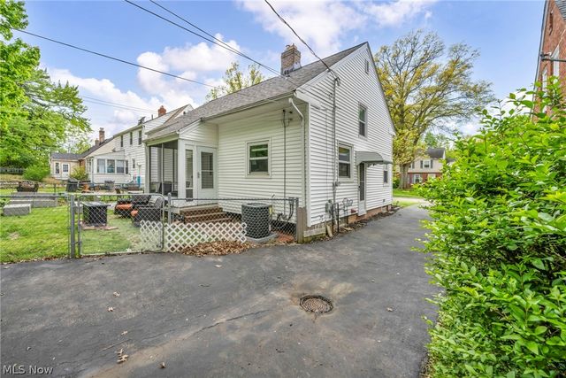 1551 Westdale Road, South Euclid, OH 44121
