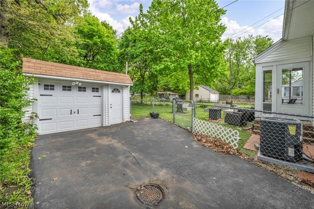 1551 Westdale Road, South Euclid, OH 44121