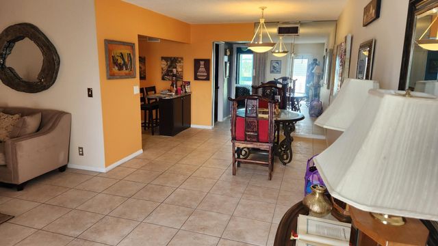 304 Wellington E 304, West Palm Beach, FL 33417
