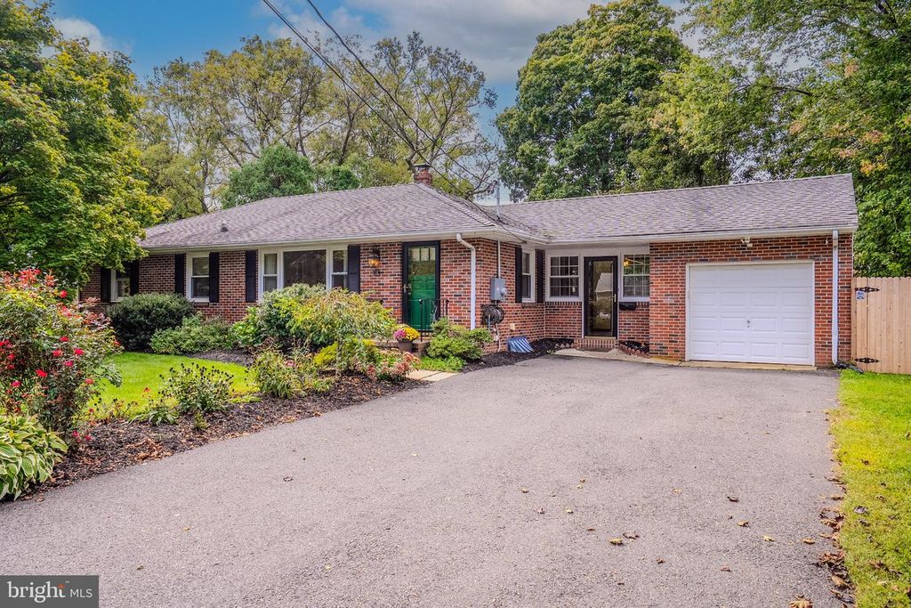 113 SPRINGCREST DR, HIGHTSTOWN, NJ 08520 — photo 2
