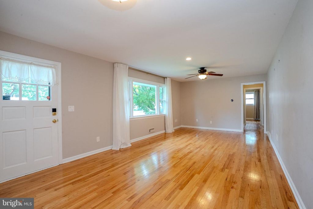 113 SPRINGCREST DR, HIGHTSTOWN, NJ 08520 — photo 3