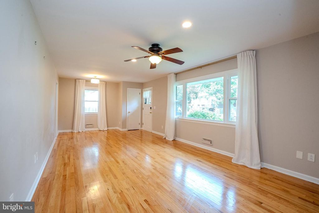 113 SPRINGCREST DR, HIGHTSTOWN, NJ 08520 — photo 4