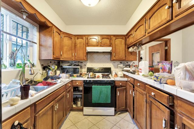 535 N Wilson Avenue, Fresno, CA 93728