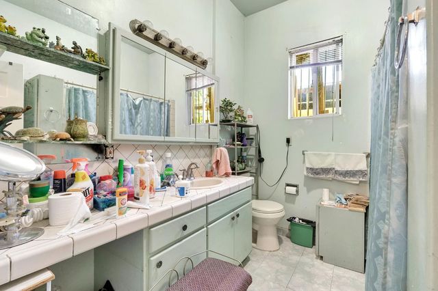 535 N Wilson Avenue, Fresno, CA 93728