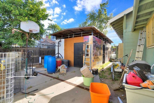 535 N Wilson Avenue, Fresno, CA 93728