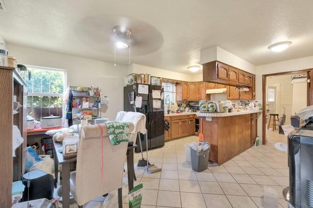 535 N Wilson Avenue, Fresno, CA 93728