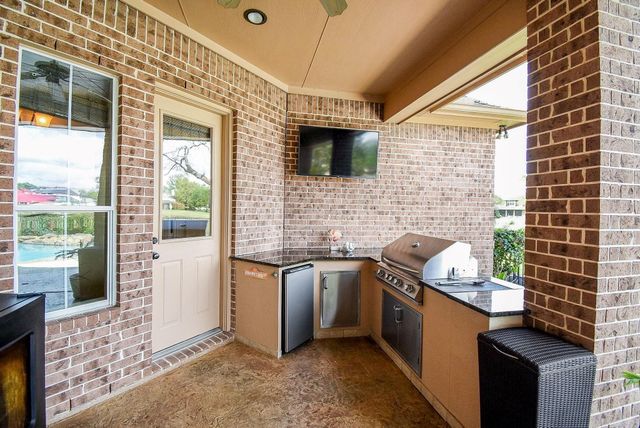 32614 Whitburn Trail, Fulshear, TX 77441