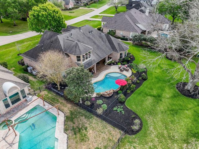 32614 Whitburn Trail, Fulshear, TX 77441