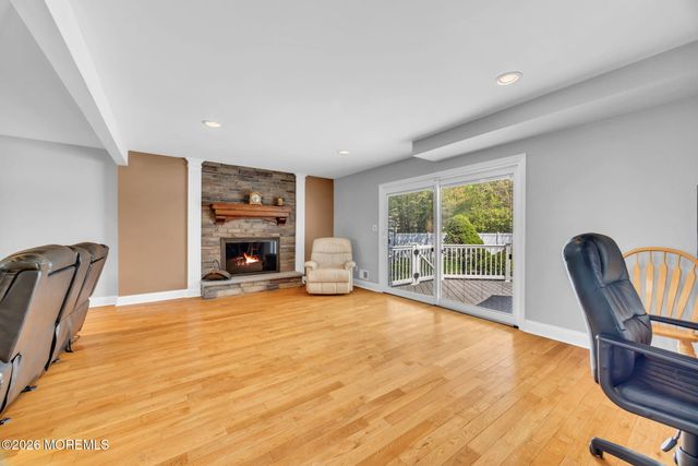8 Glendale Drive, Manalapan, NJ 07726
