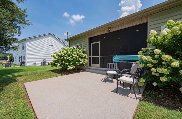 813 Silverhill Dr, Murfreesboro, TN 37129