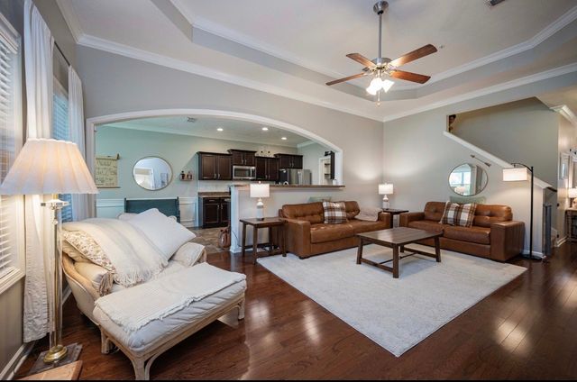 813 Silverhill Dr, Murfreesboro, TN 37129